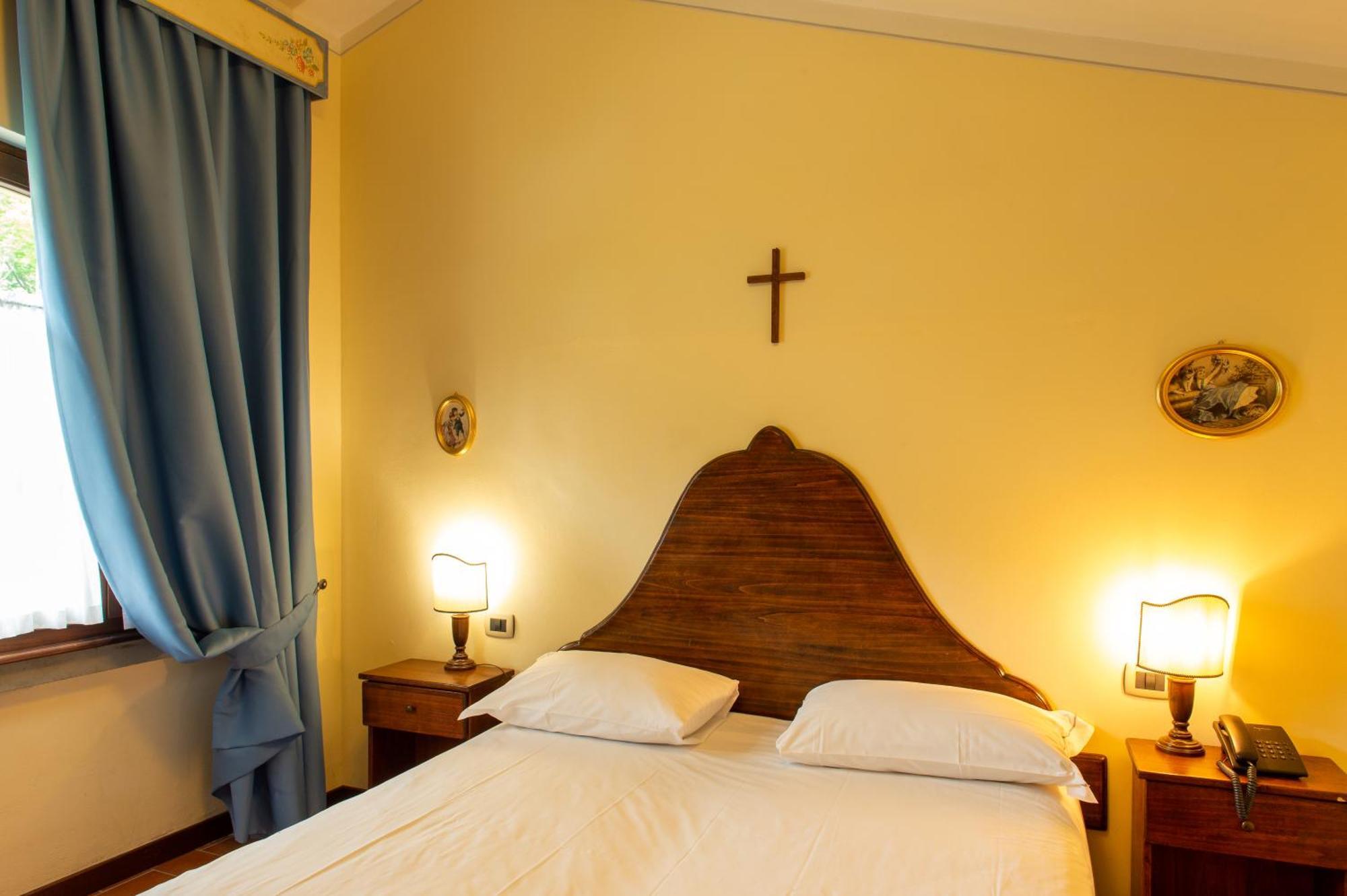 Borgo I Tre Baroni - Spa Suites & Resort Poppi Δωμάτιο φωτογραφία